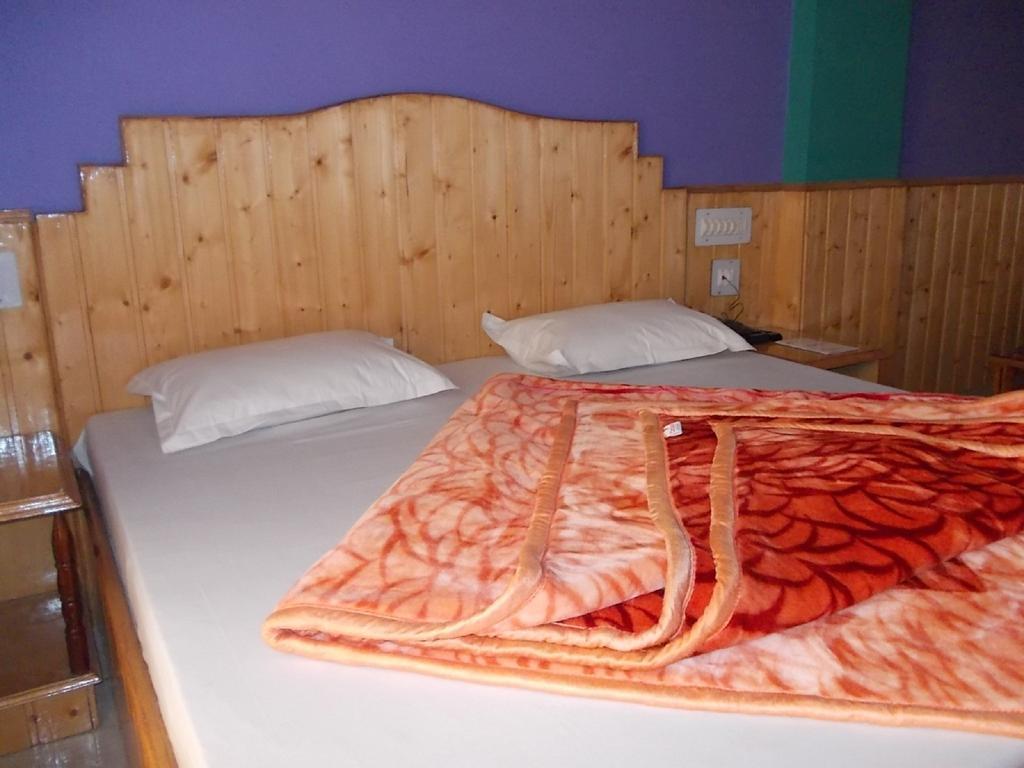 Himgiri Resort Nagchala Pokoj fotografie